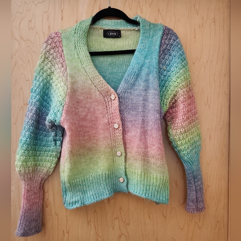 Cider rainbow cardigan size M